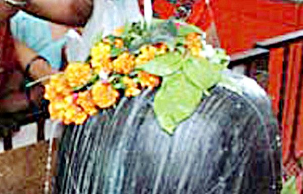 Sawan Shivratri 2017: जानिए कब से कब तक चढ़ेगा जल और कब है शुभ मुहूर्त Sawan Shivratri 2017: जानिए कब से कब तक चढ़ेगा जल और कब है शुभ मुहूर्त